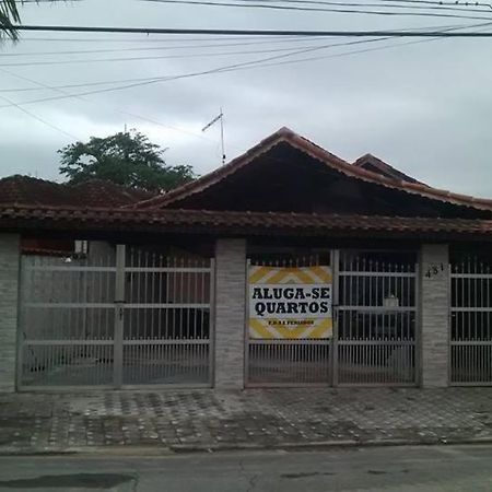 Hostel Do Valdemar Praia Grande  Exteriör bild
